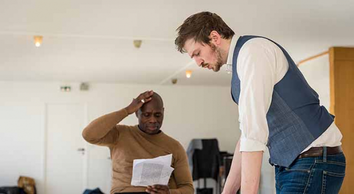 A vif : un rappeur au théâtre