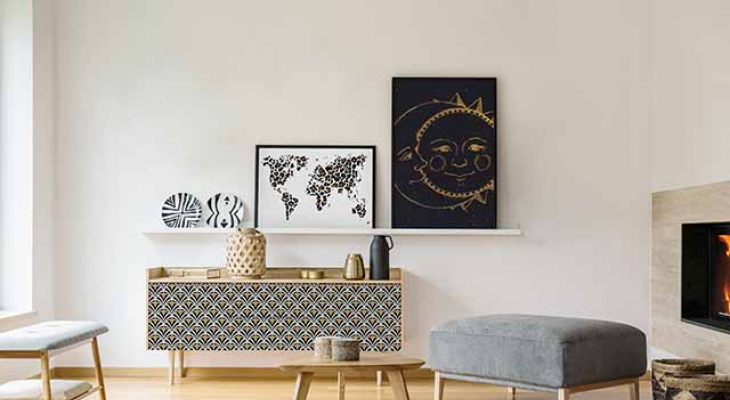 Relookage du mobilier : posez du papier peint plein les meubles !