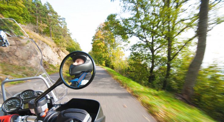 DOSSIER SPECIAL ETE : Le tourisme à moto accélère plein pot