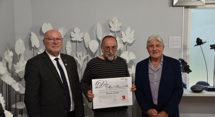 Deux Maîtres artisans d'art diplômés