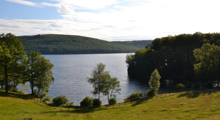 Une liaison en TER + CAR tout l'été pour passer une journée à Vassivière