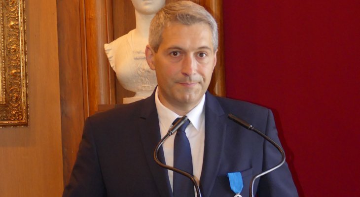 Benoît Sadry, chevalier de l'ordre national du mérite