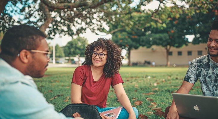 Qui sont les élèves et les étudiants inscrits en formation aux professions sociales ? (dossier spécial formation)