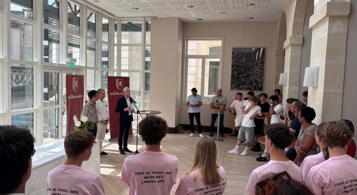 Performances d'exception du sport scolaire en water-polo et futsal