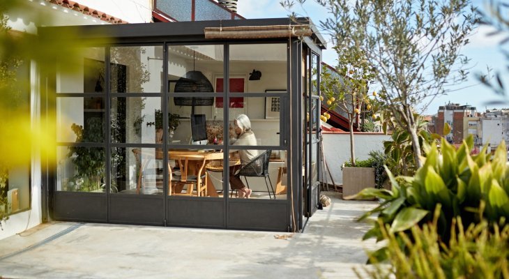 Véranda compacte pour petits espaces (dossier spécial habitat)