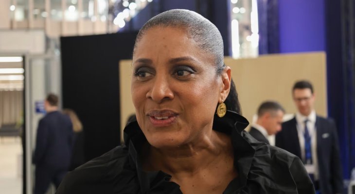 Marie-José Pérec présente pour inaugurer le stade d'athlétisme