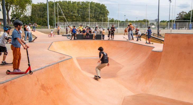 Premières glisses au skatepark de Limoges