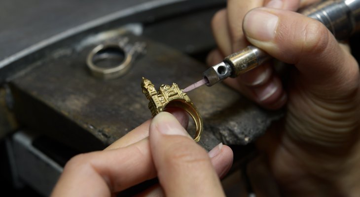 Tournaire célèbre la gare de Limoges dans une bague d'exception