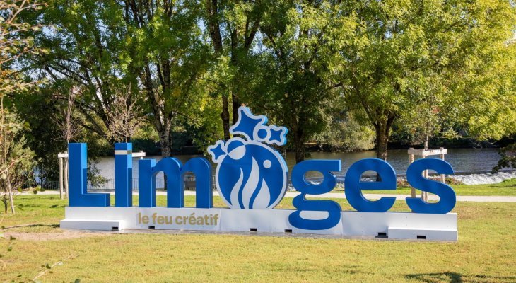 Limoges, le feu créatif : un second lettrage géant