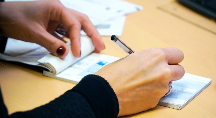 Chèques plus sûrs et découverts bancaires encadrés