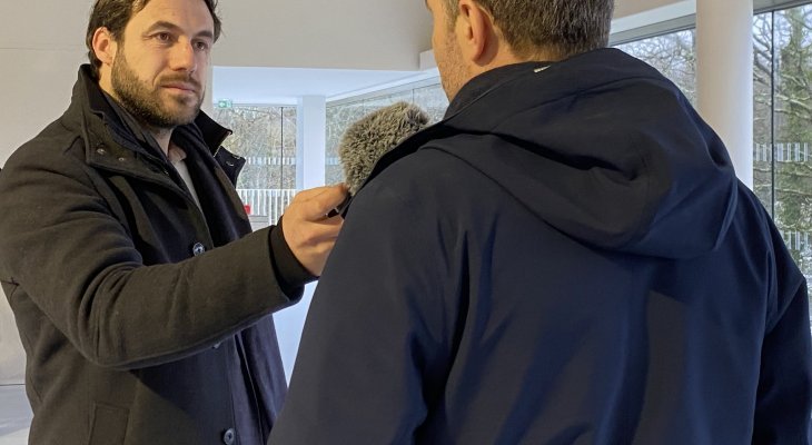 Les radios associatives sont-elles en danger ?