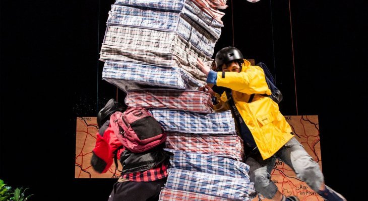 Une comédie à voir dans notre époque de crise identitaire