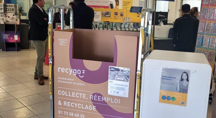 Collecte de produits culturels à La Poste