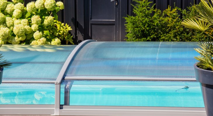 Mettez votre piscine à l'abri !