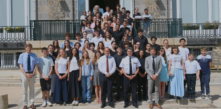 Remise de prix pour les jeunes lauréats du concours de la Résistance et de la Déportation