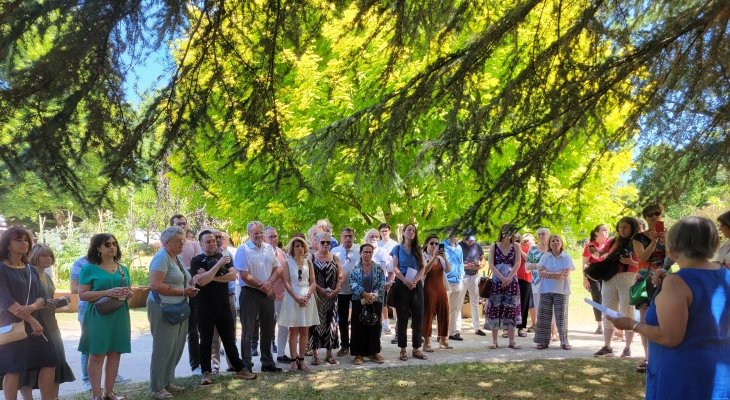 Rassemblement de soutien à l'information locale