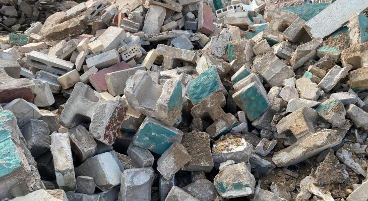 Déchets issus des matériaux de construction : vers un recul du principe « pollueur-payeur » ?