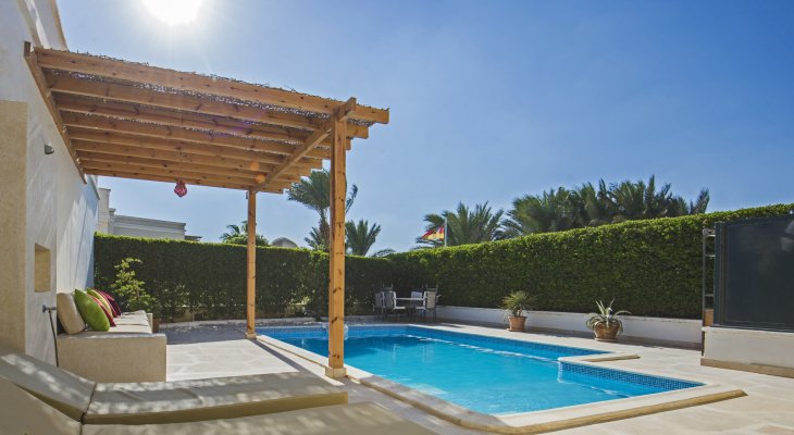 Apporter de l'ombre aux abords de la piscine (pages spéciales été)