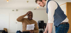 A vif : un rappeur au théâtre