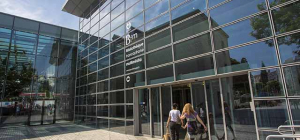 Une nuit enfermé à bouquiner… Le rêve !