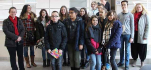 Des affiches publicitaires antiques