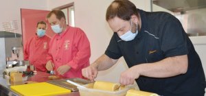 Une bûche Haute-Vienne mangue-passion