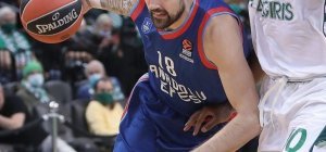 Adrien Moerman sur le toit de l'Europe du basket