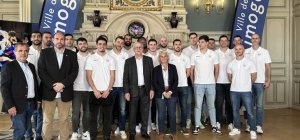 L'équipe du Limoges handball reçue à la mairie