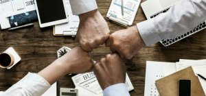 COUCOU NOUS REVOILOU !