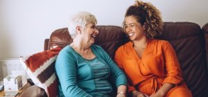 Deux générations sur le même balcon (Dossier spécial seniors)