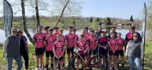 Groupama offre 20 tenues au club NEX BIKE