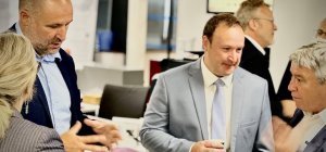 Lasers : une collaboration entre recherche et industrie