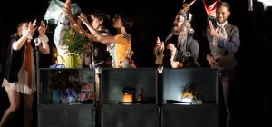 Un Avare brigand qui fait sauter le verrou de nos cassettes