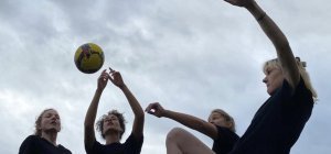 Le Ladies Football Club et A nos forêts à Expression 7