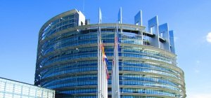 Des lycéens aux commandes du Parlement européen